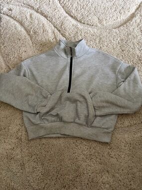 Women’s Half-Zip Pullover Sweater - Light Gray